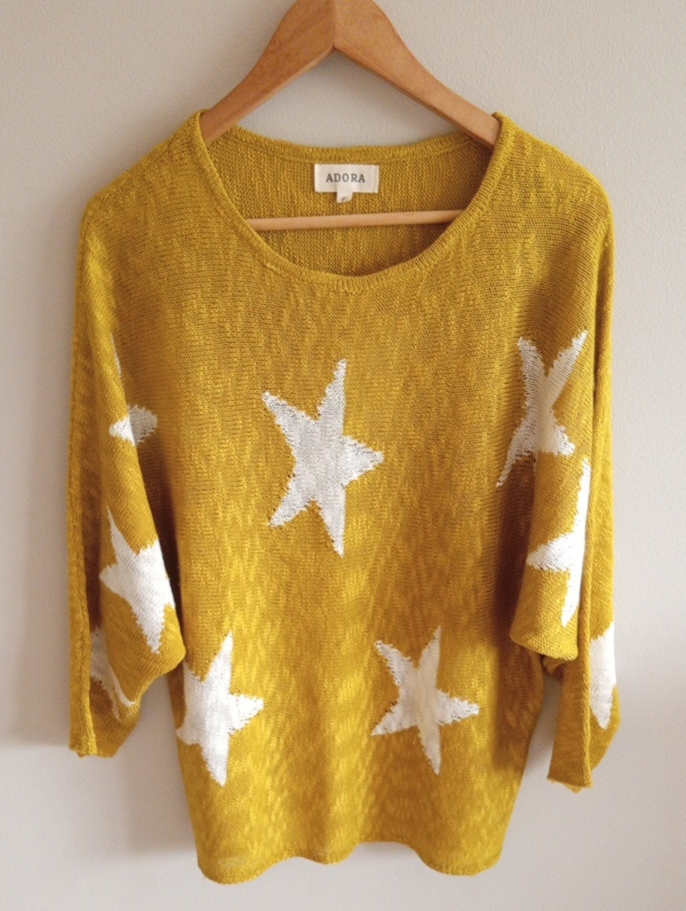 ADORA Mustard Yellow Star Scoop Neck Sweater Size Large Celestial